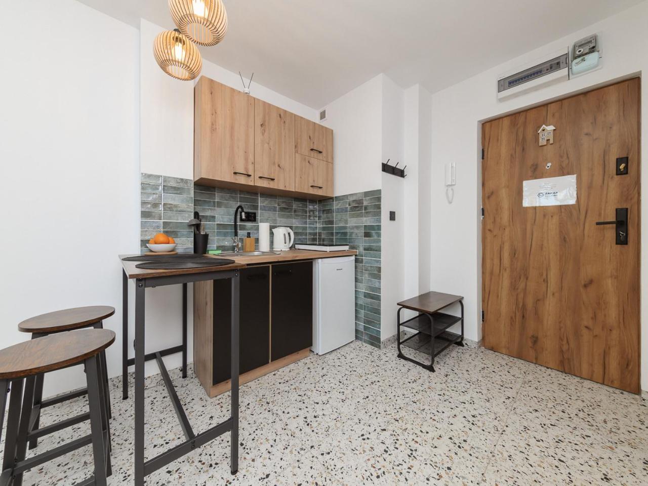 Metro Onz Apartment/warsaw * Warszawa