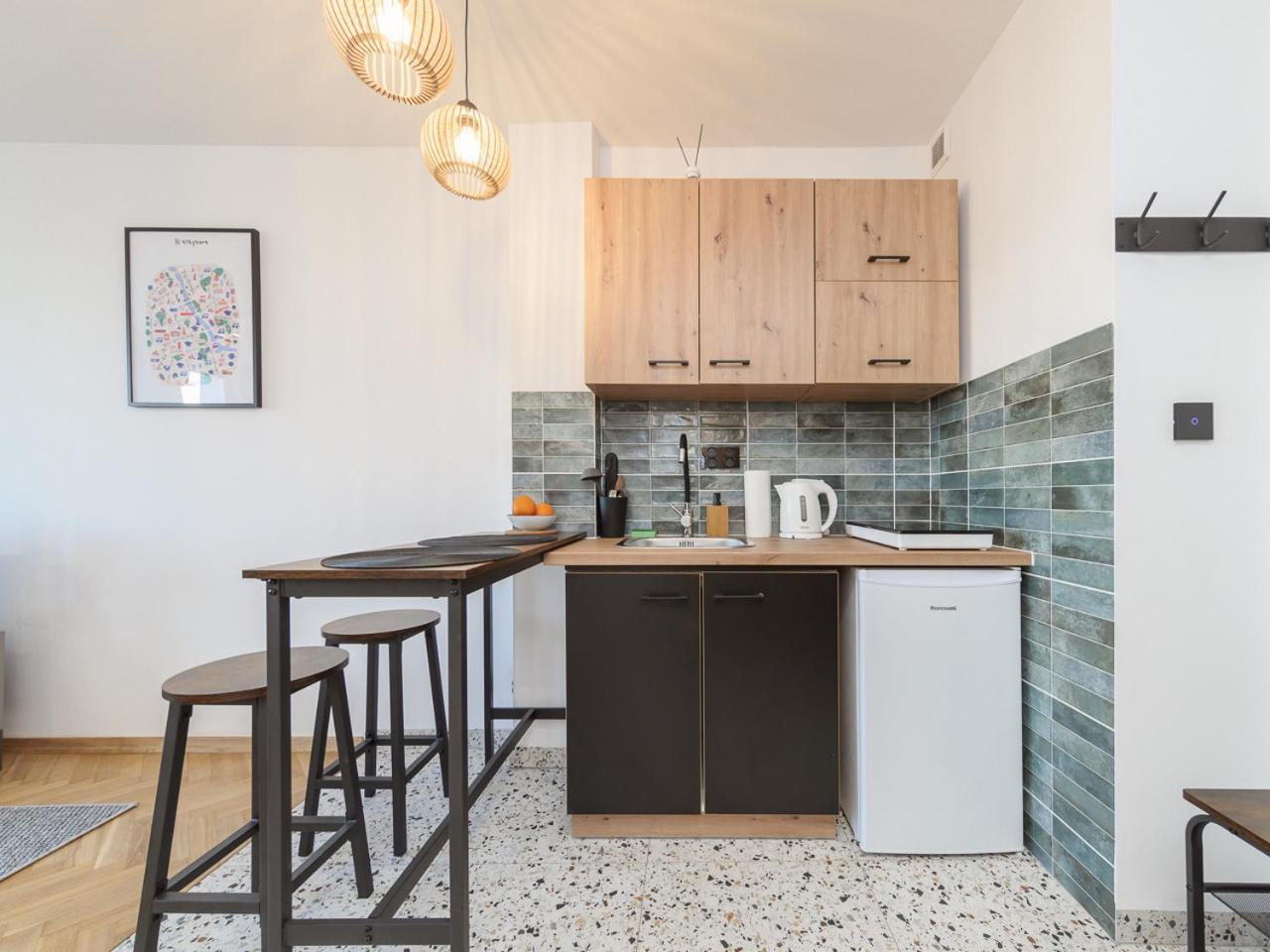 Apartament Metro Onz Apartment/warsaw *